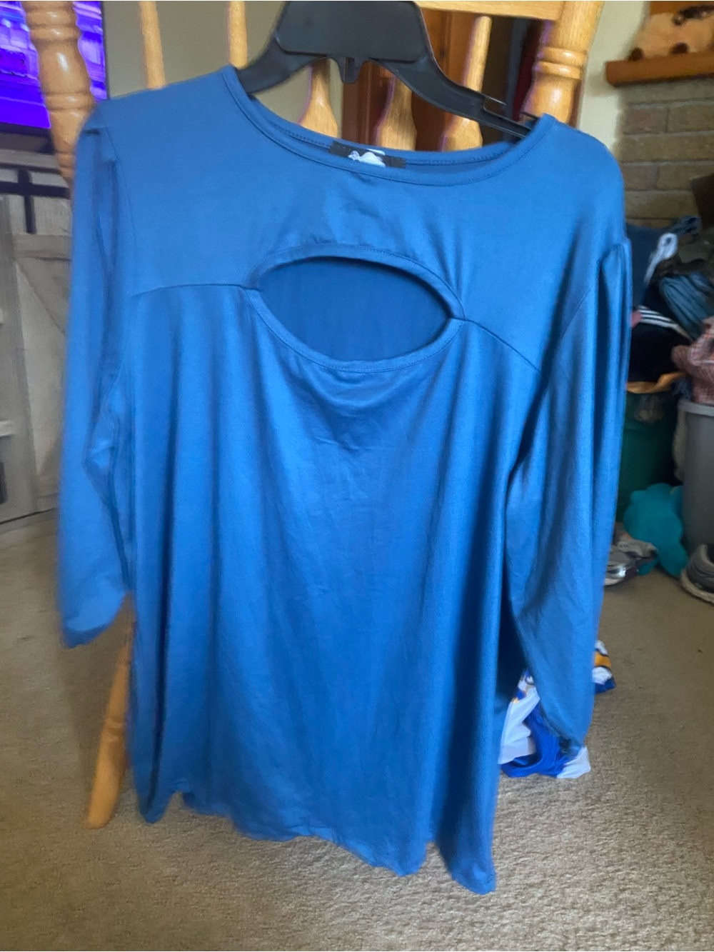 Arabella Blue Chest Cutout Long Sleeve Pleated Shoulder Top - Size 2X Plus